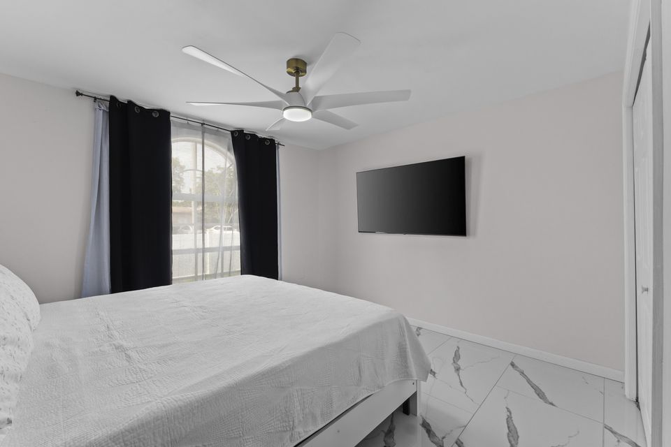 Habitación con cama queen