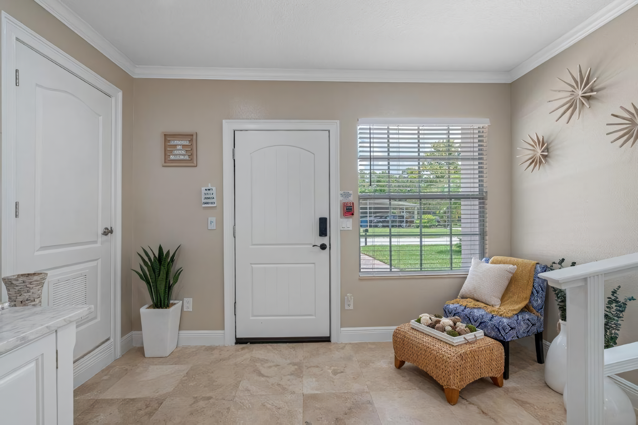 Paradise Villa - 4BR house, walk to Raymond James - photo 2