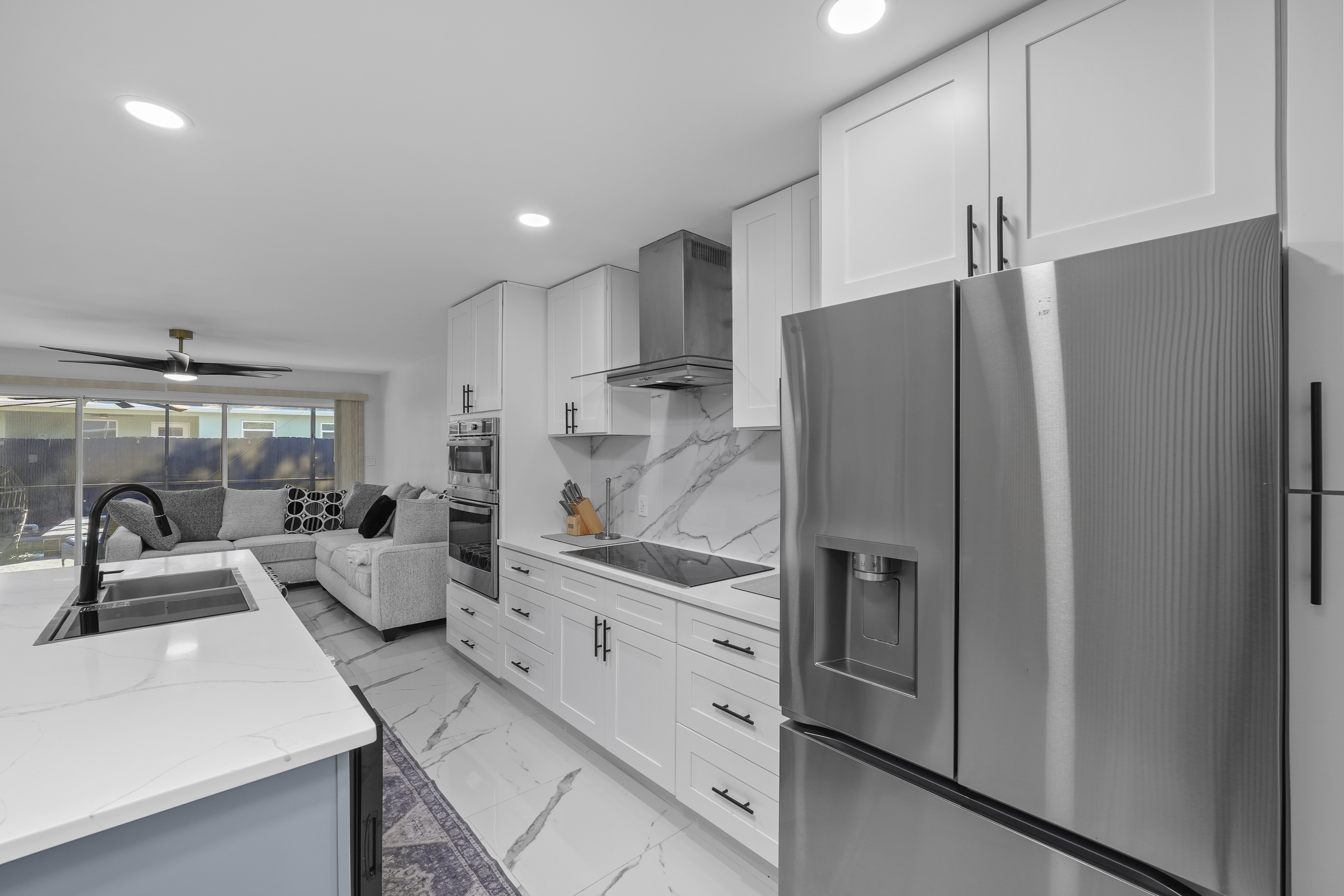 Private Pool Suite - one mile from Raymond James - photo 6