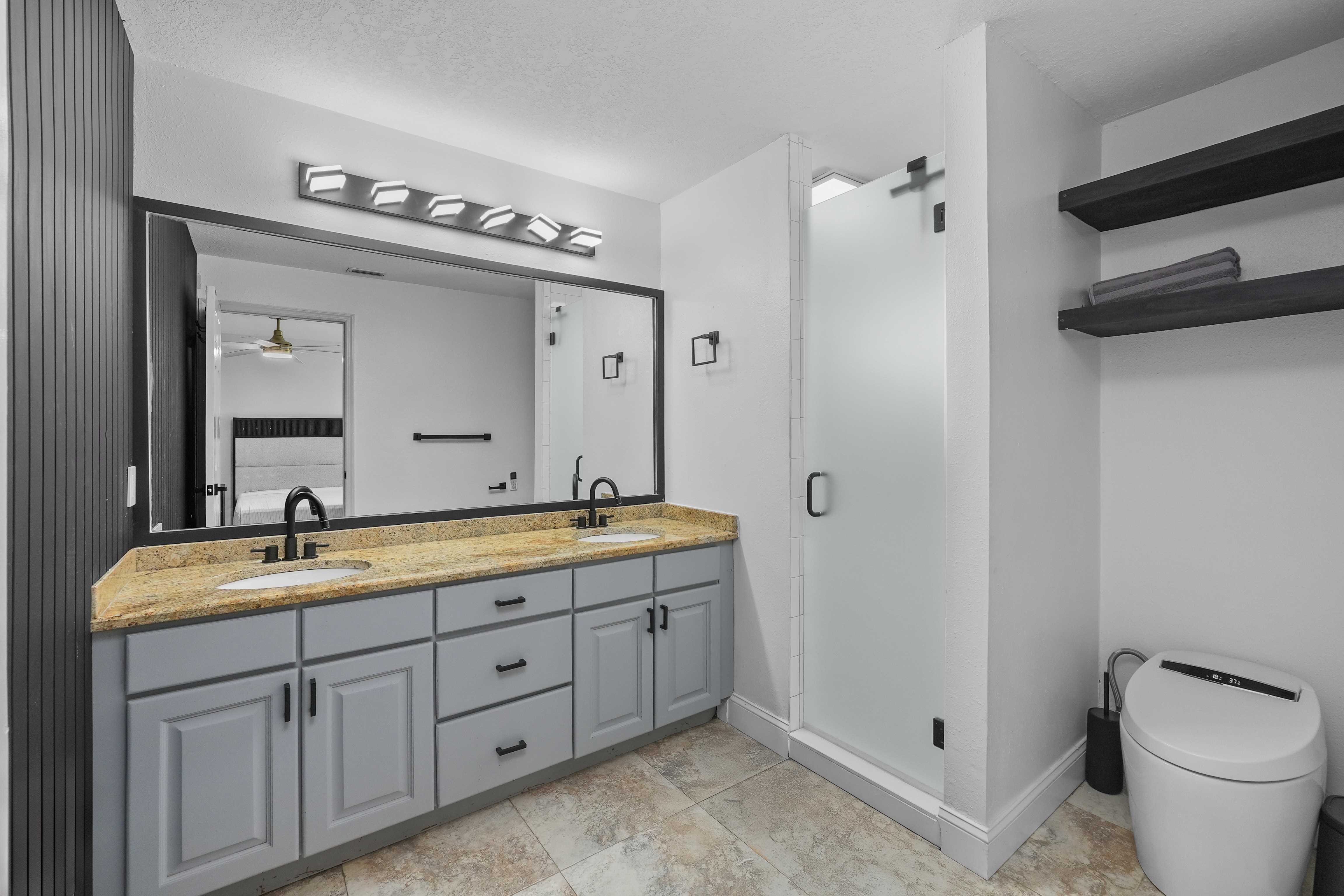 Private Pool Suite - one mile from Raymond James - photo 8