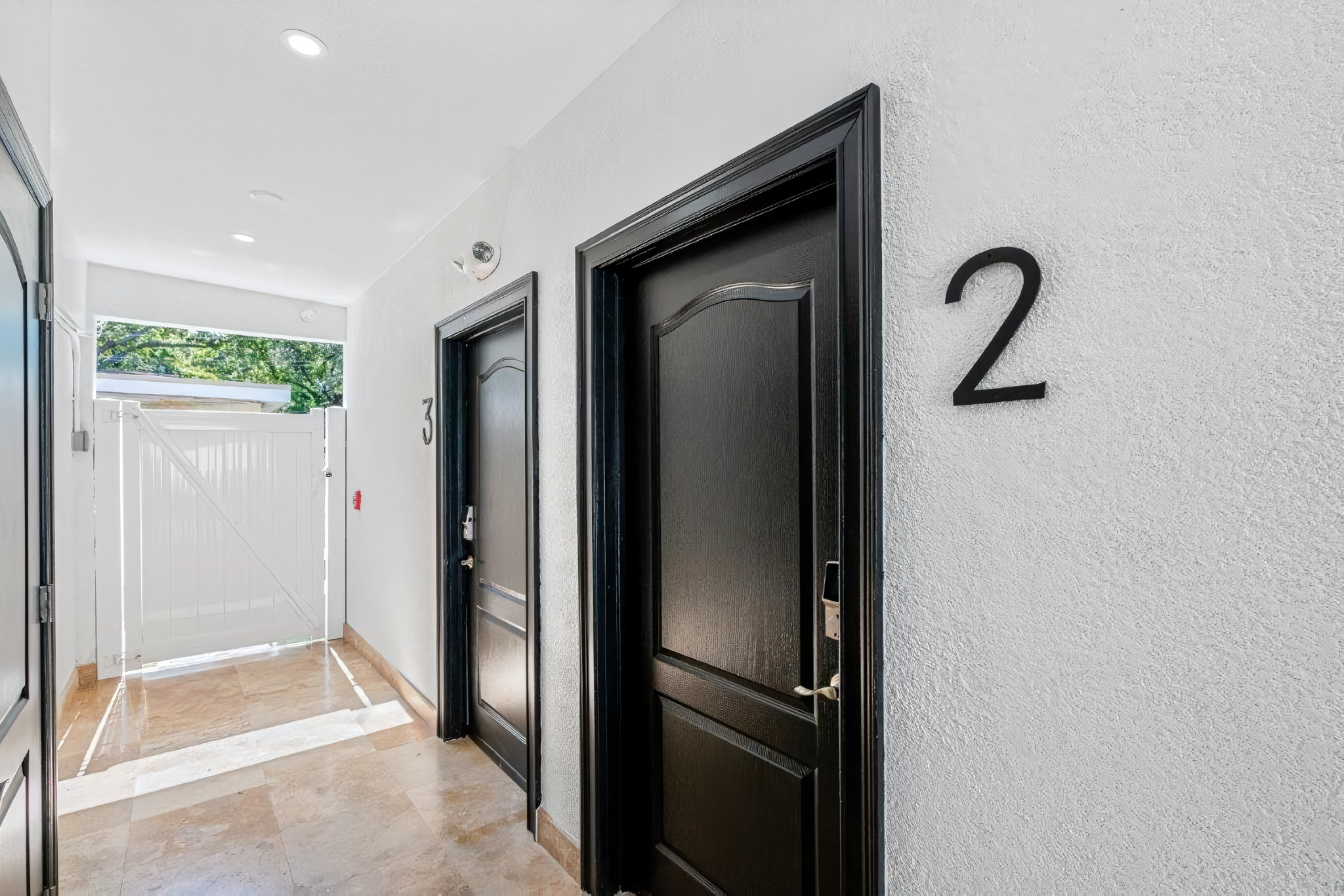 Sunlit Loft - walk to Raymond James - photo 7
